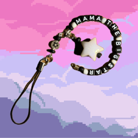 Mama circle Keychain